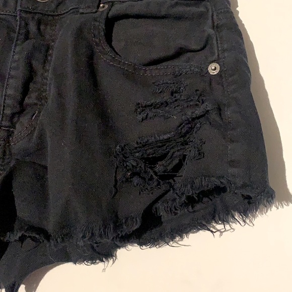 American Eagle black distressed cutoff shorts - Picture 3 of 4